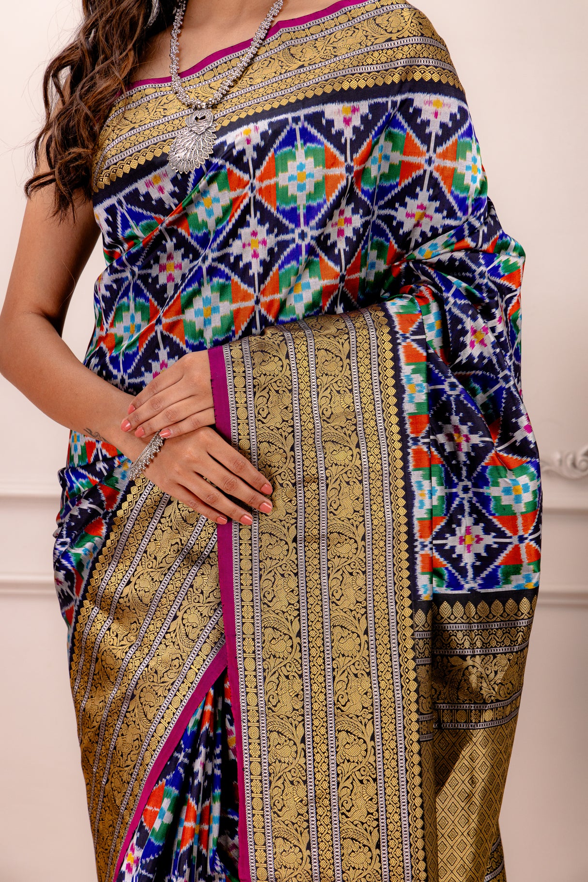 Ikkat Kanchipuram Fusion Handloom Pure Silk with Pre-Stitched Blouse