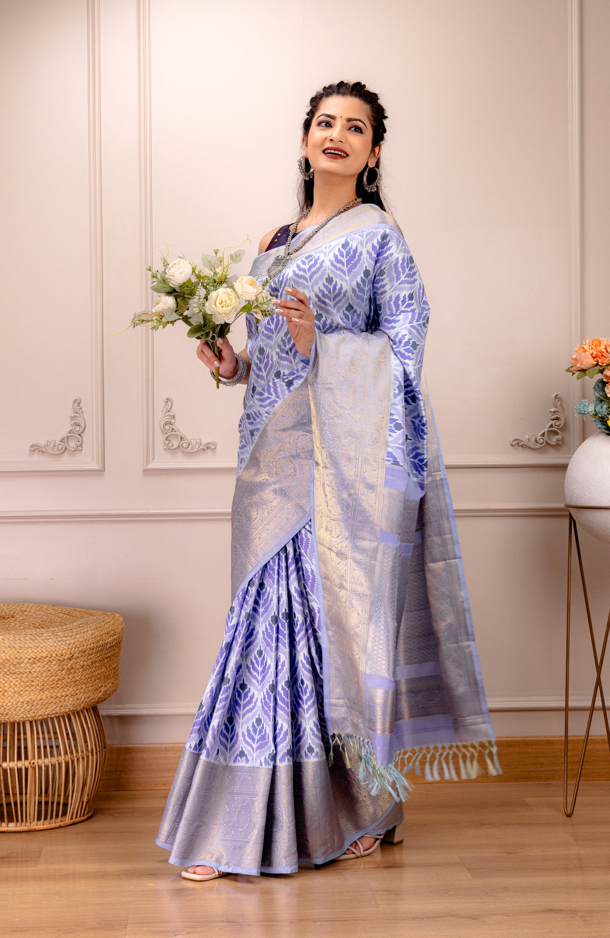 Ikkat Kanchipuram Kusion Handloom Pure Silk with Pre-Stitched Blouse