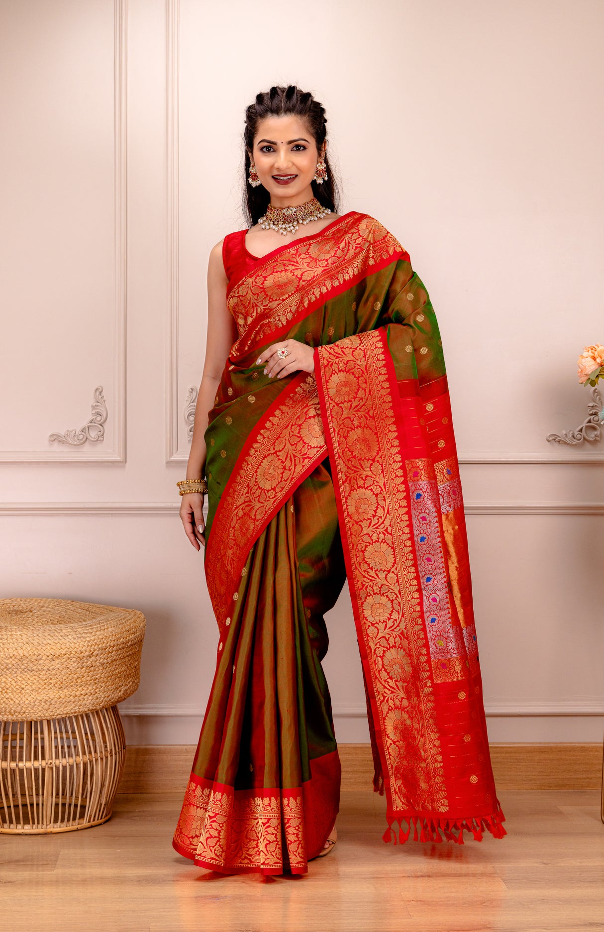 Exclusive Gadwal Paithani FUSION Handloom Pure Silk Saree