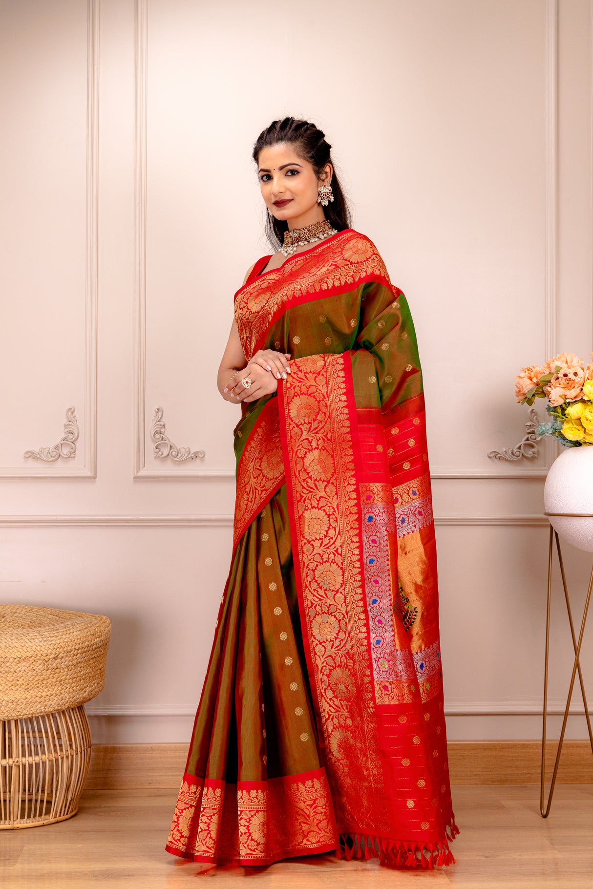 Exclusive Gadwal Paithani FUSION Handloom Pure Silk Saree