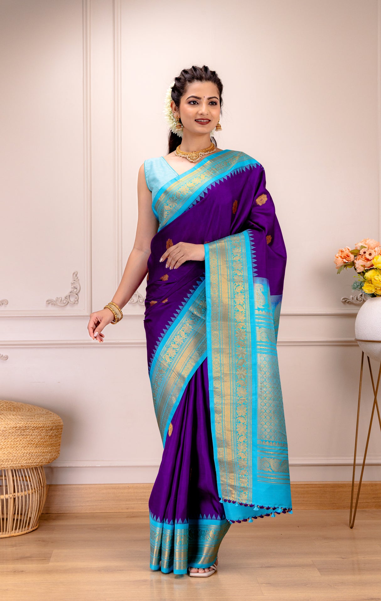 Gadwal Handloom Pure Silk With Pre-Stitched Blouse