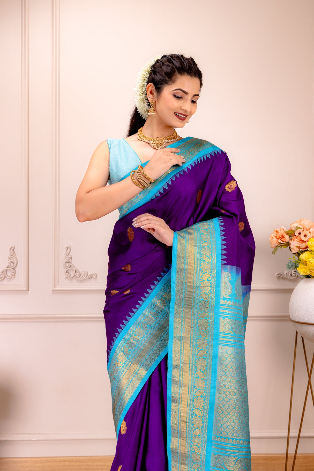 Gadwal Handloom Pure Silk With Pre-Stitched Blouse