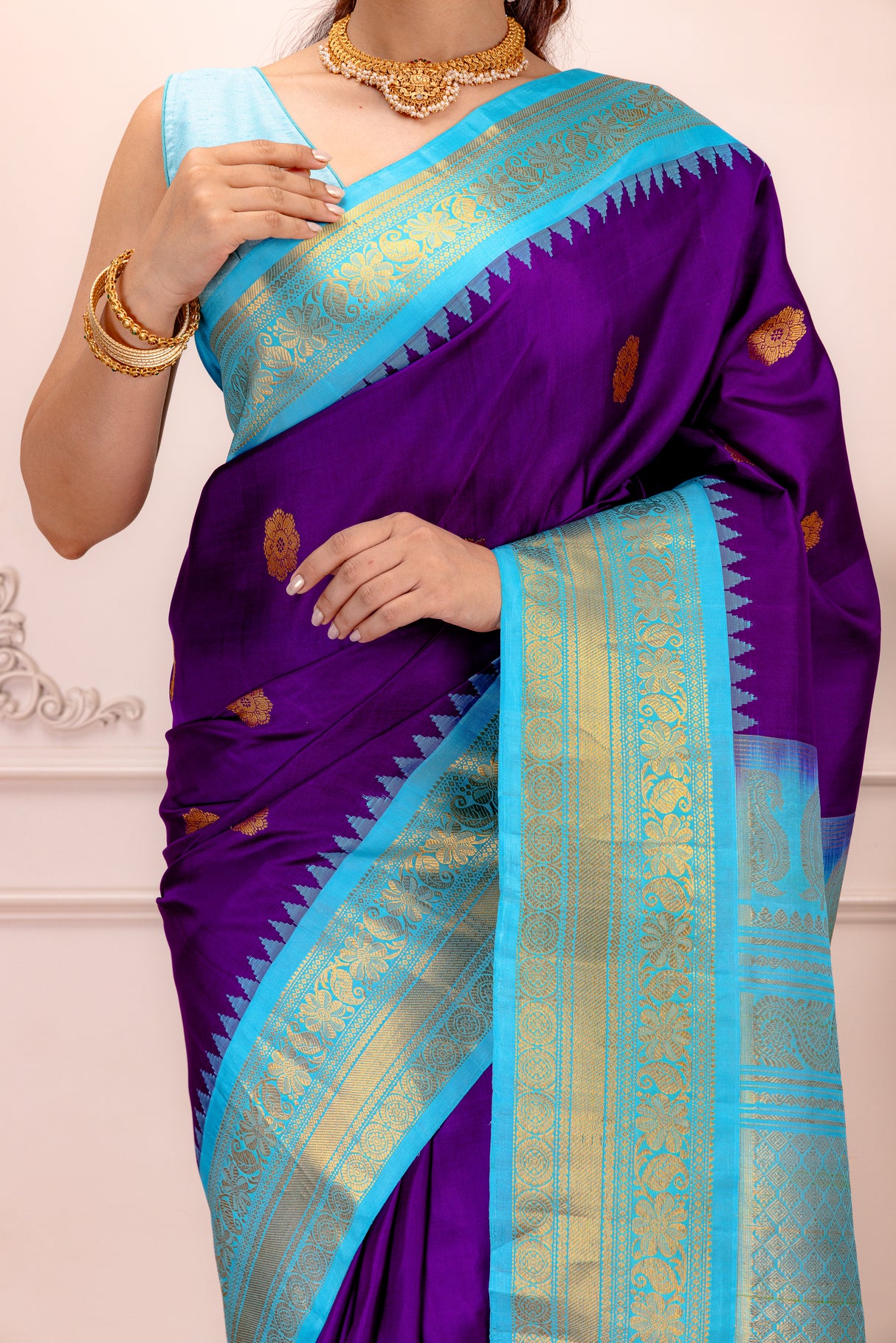 Gadwal Handloom Pure Silk With Pre-Stitched Blouse