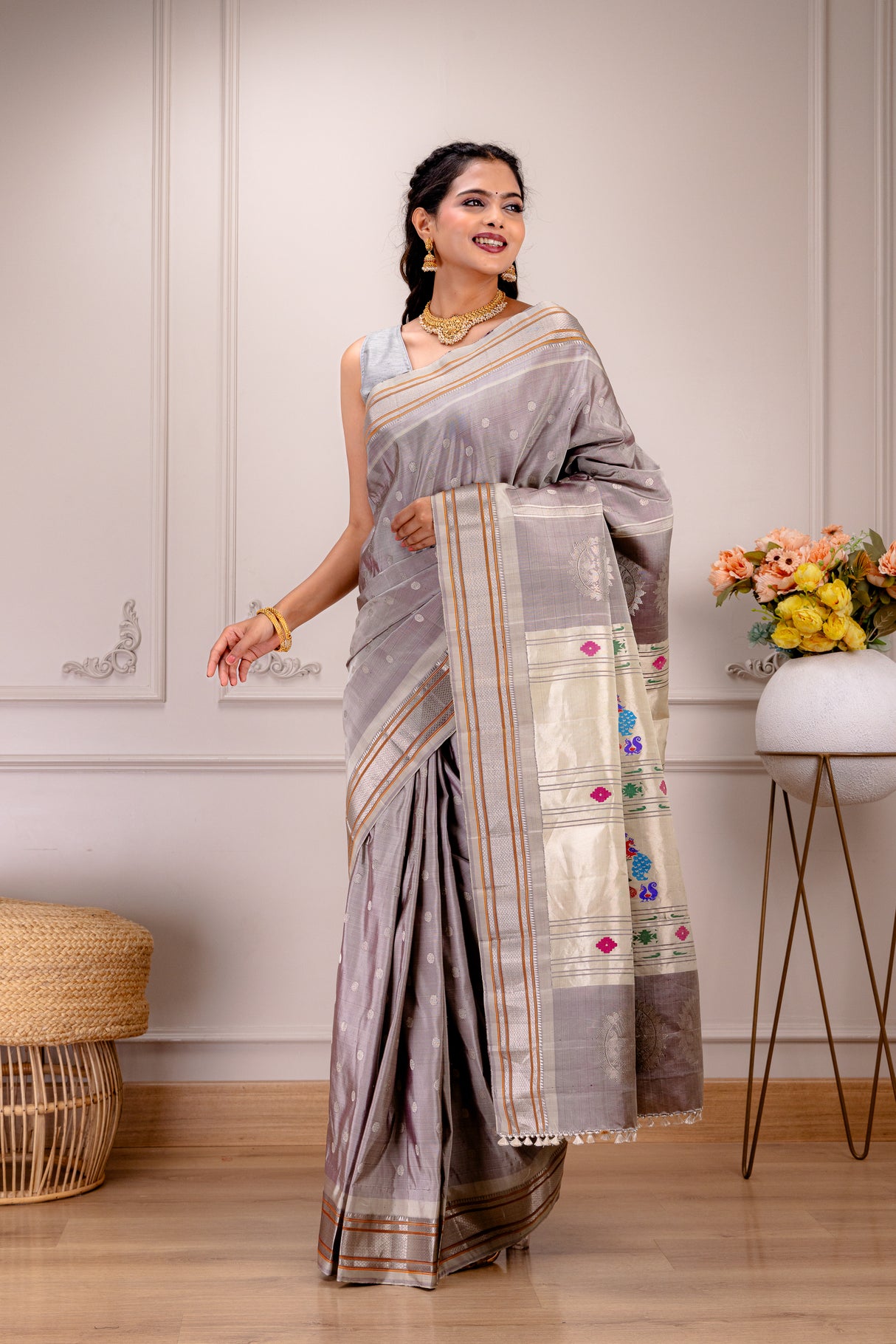 Maharani Kalanjali Paithani Pastel Shade (Mauve grey mix)  Silver Zari Handloom Pure Silk