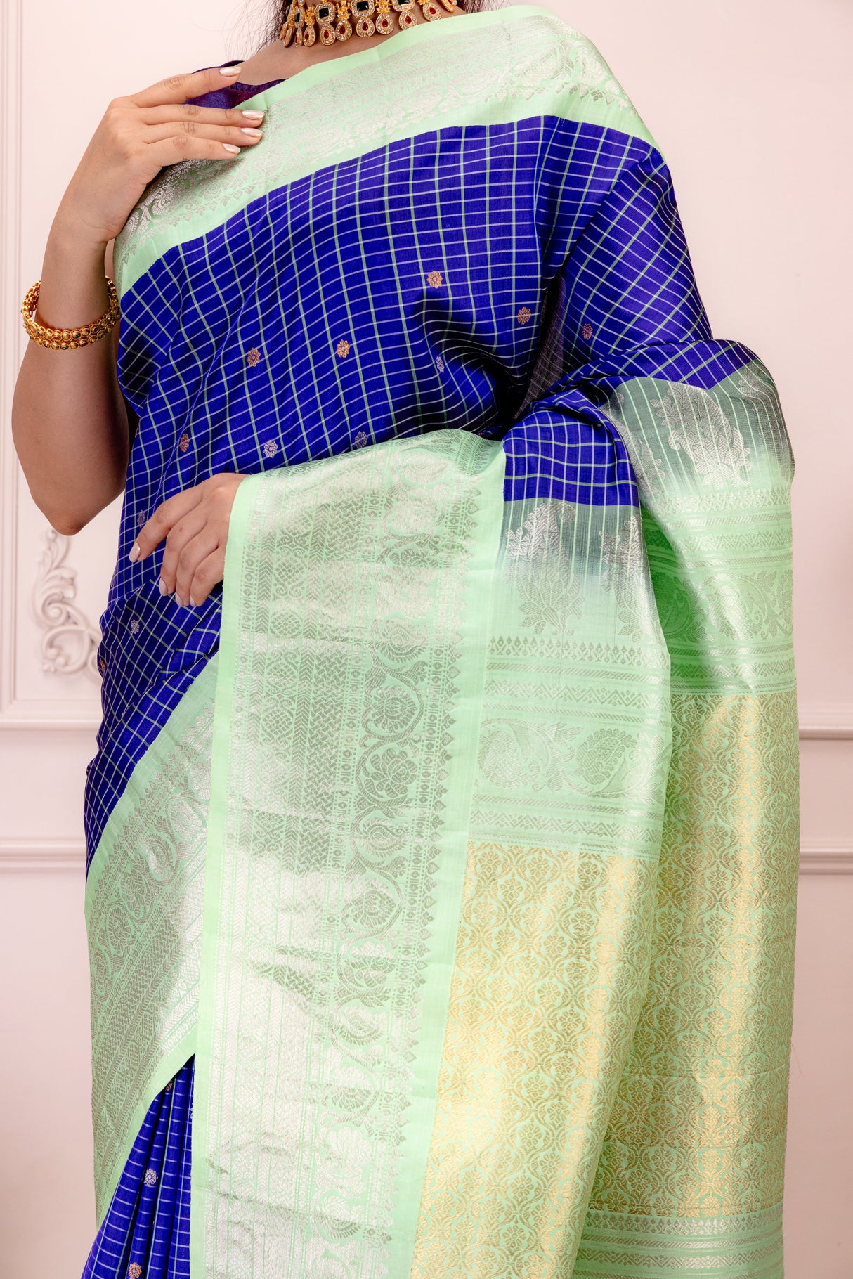 Gadwal Handloom Pure Silk With Pre-Stitched Blouse