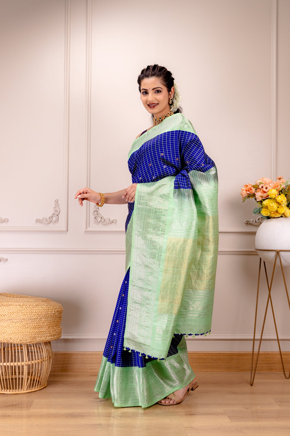 Gadwal Handloom Pure Silk With Pre-Stitched Blouse