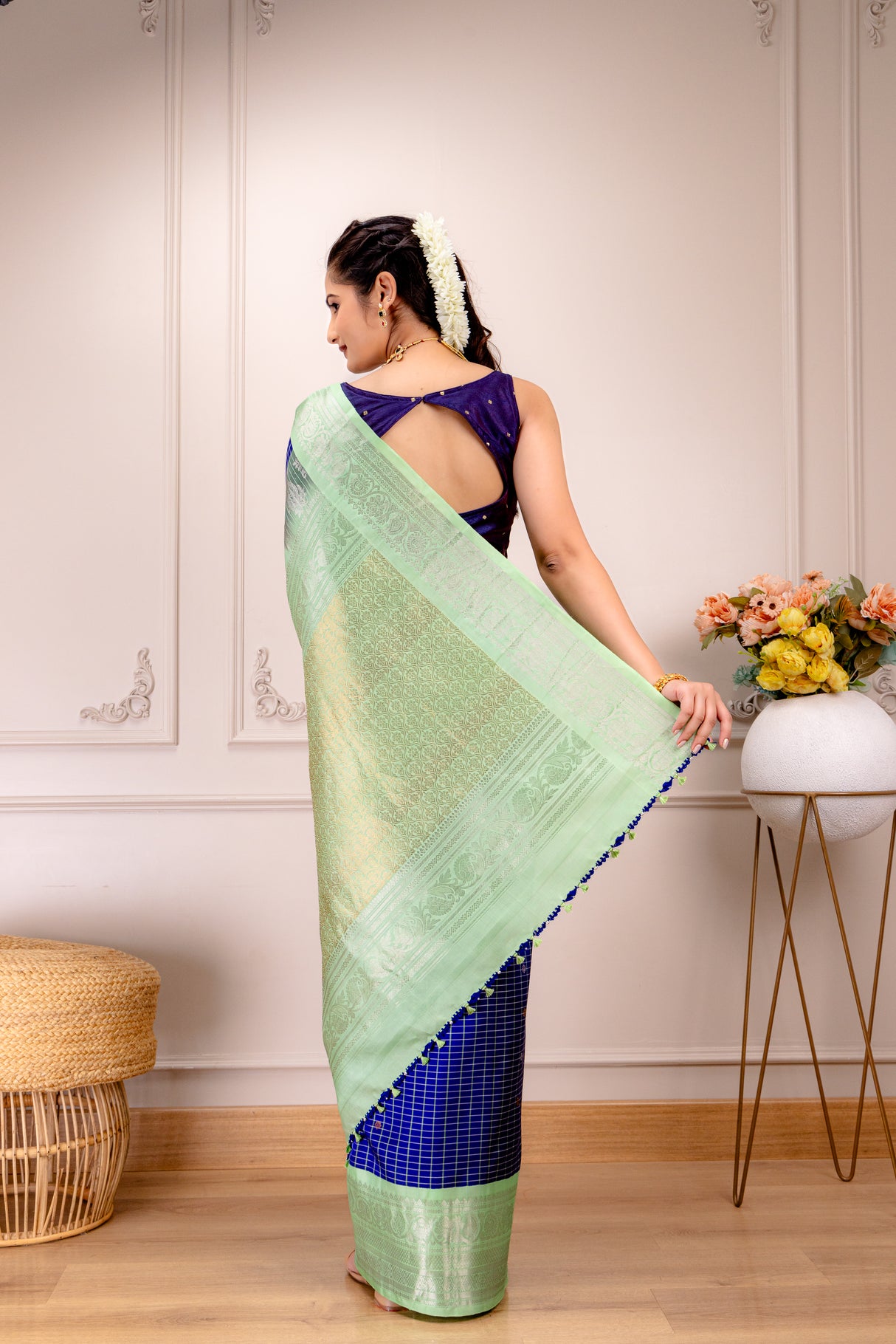 Gadwal Handloom Pure Silk With Pre-Stitched Blouse