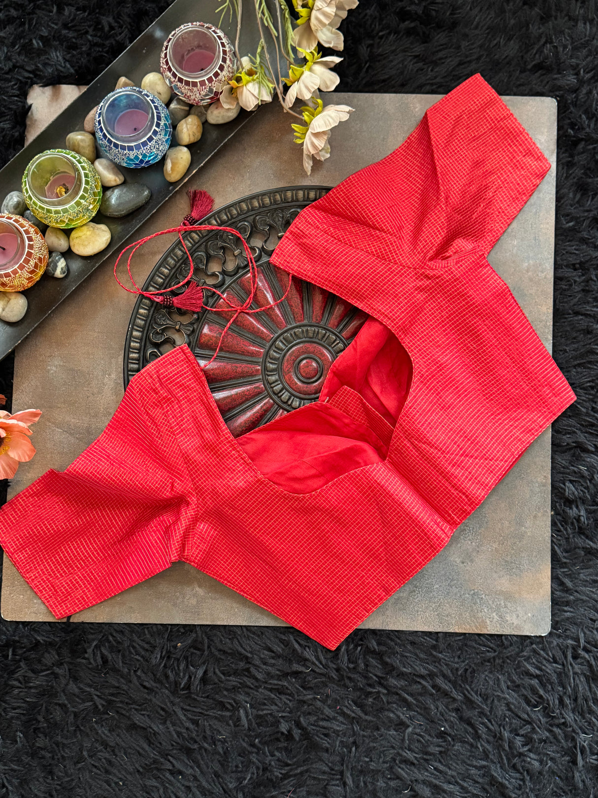 Red Vaira Ooosie Silk Leave Neck Blouse 38