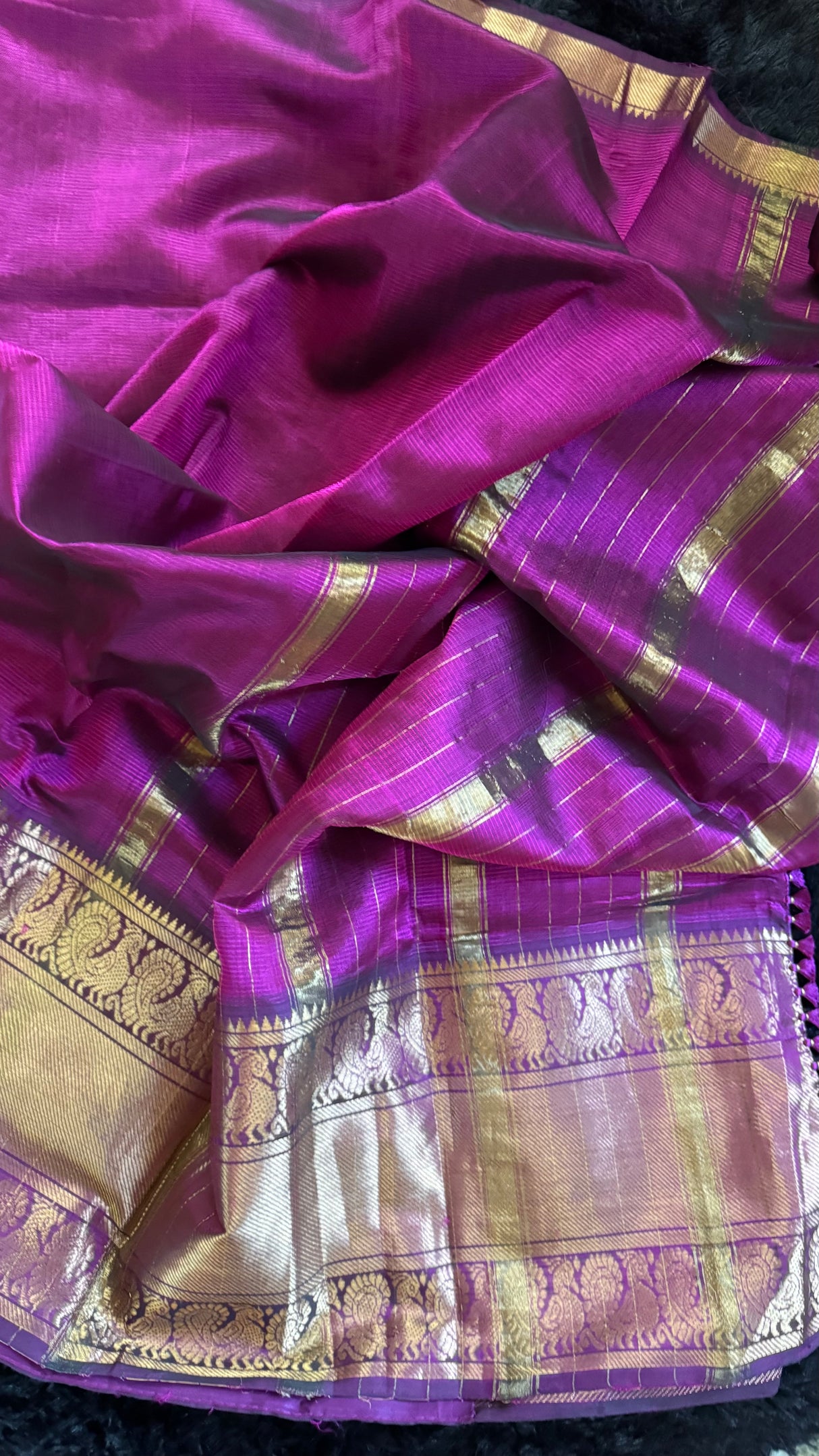 Magenta Mangalgiri Pattu