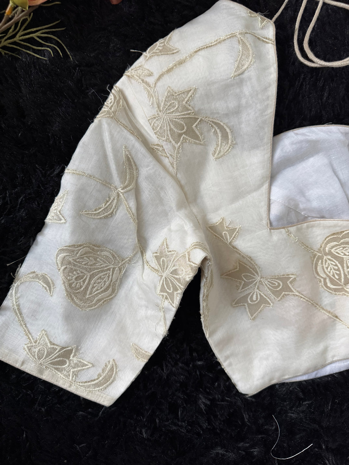 Ivory applique blouse 38