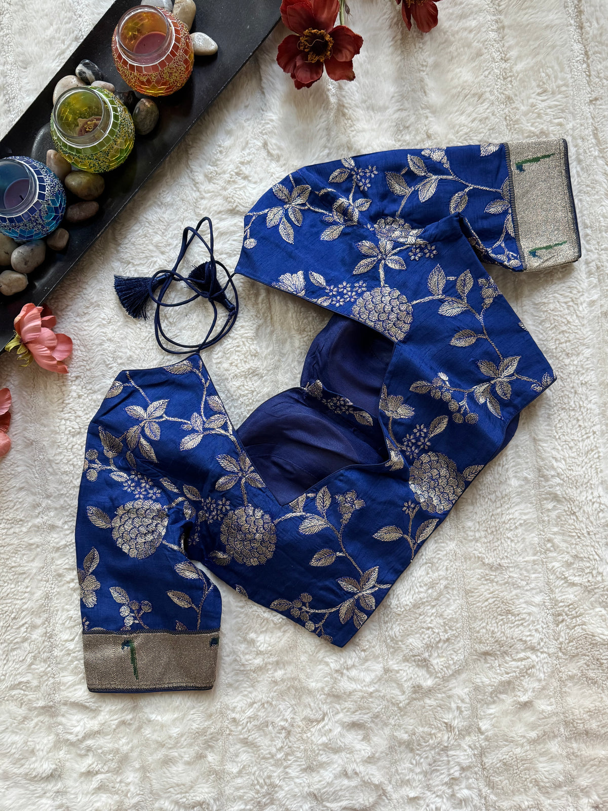 Blue embroidered Silk Blouse 36