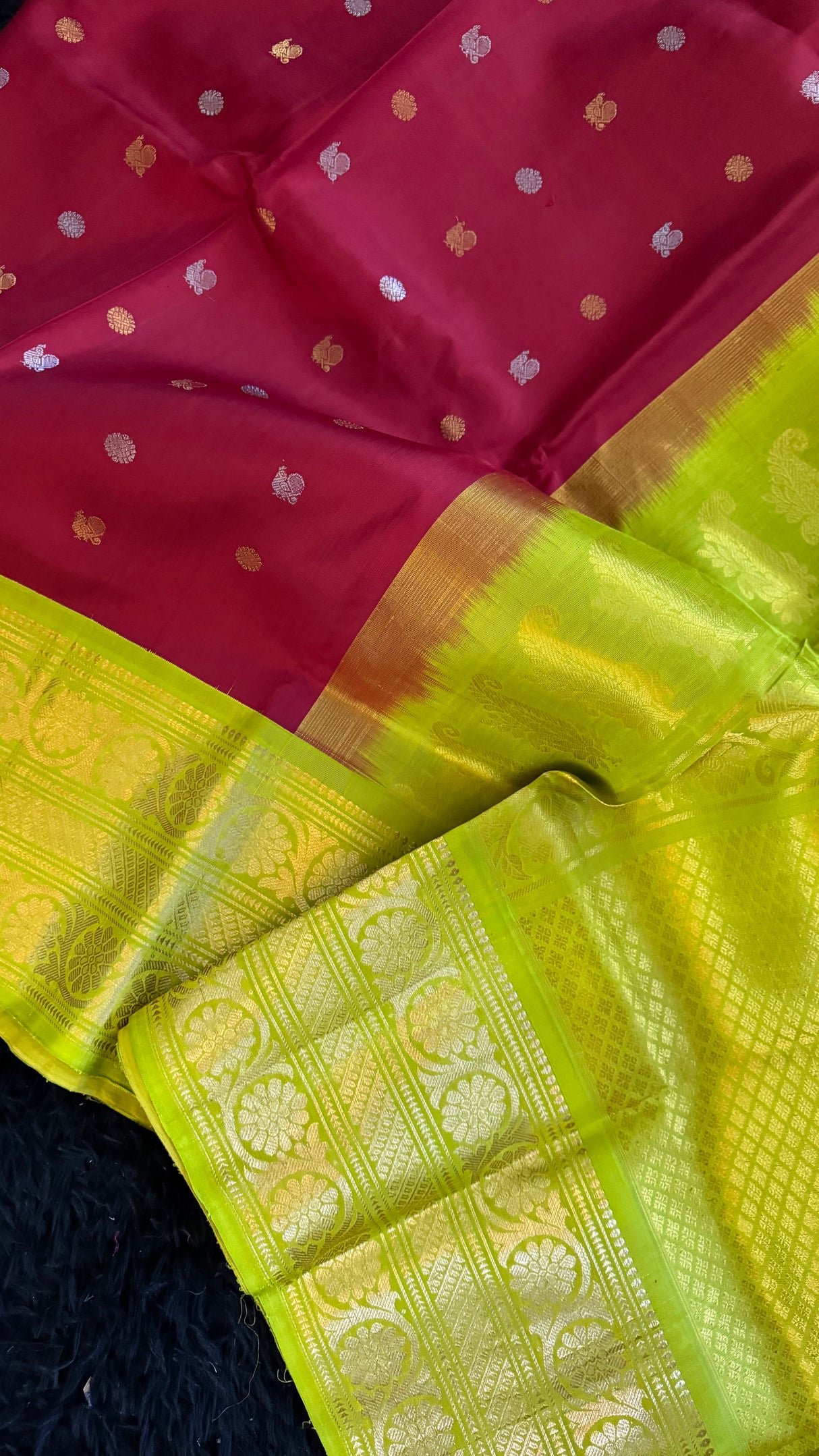 Maroon Parrot Green Gadwal Handloom Pure Silk