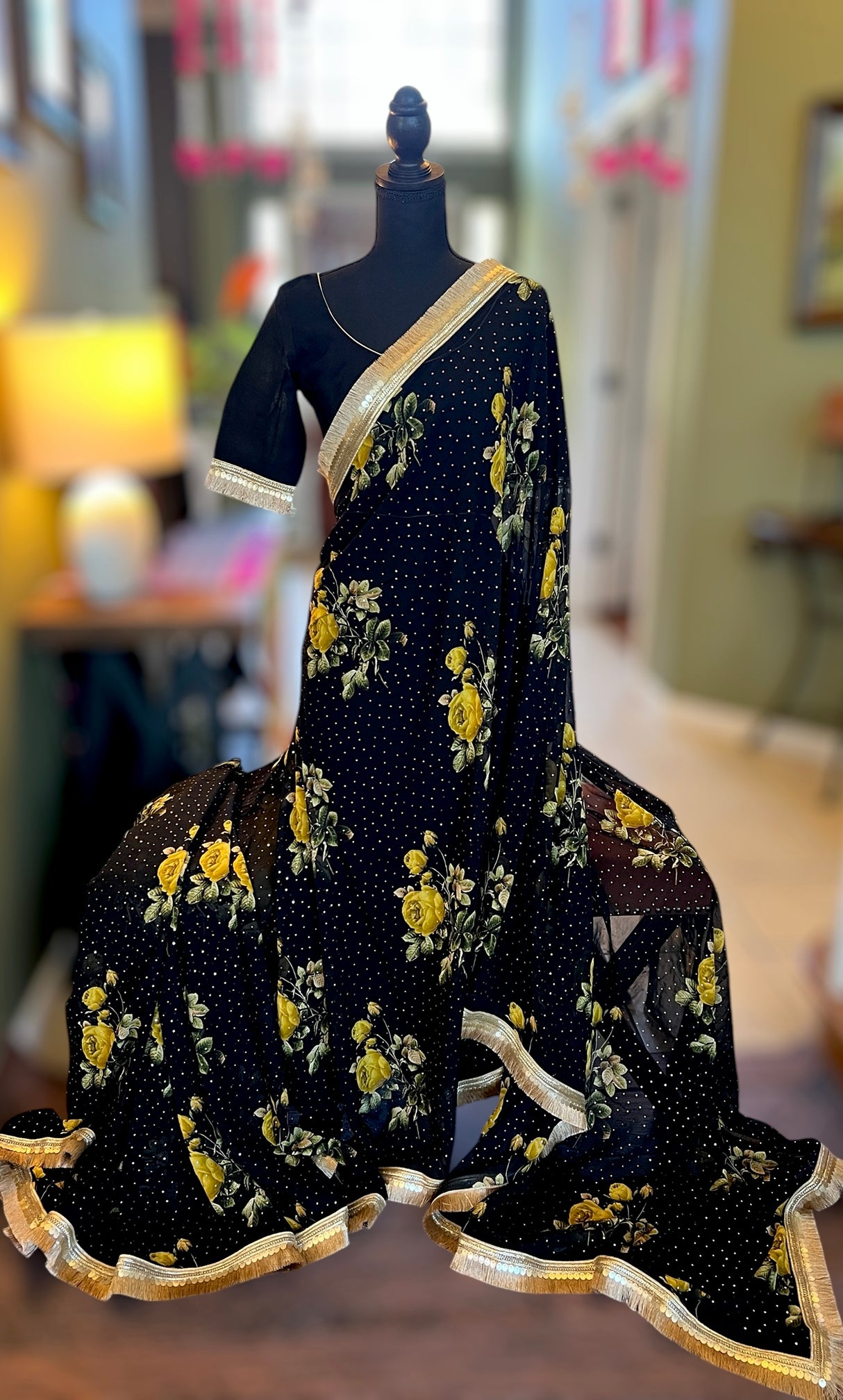 Pure Georgette with Pre-Stitched Blouse