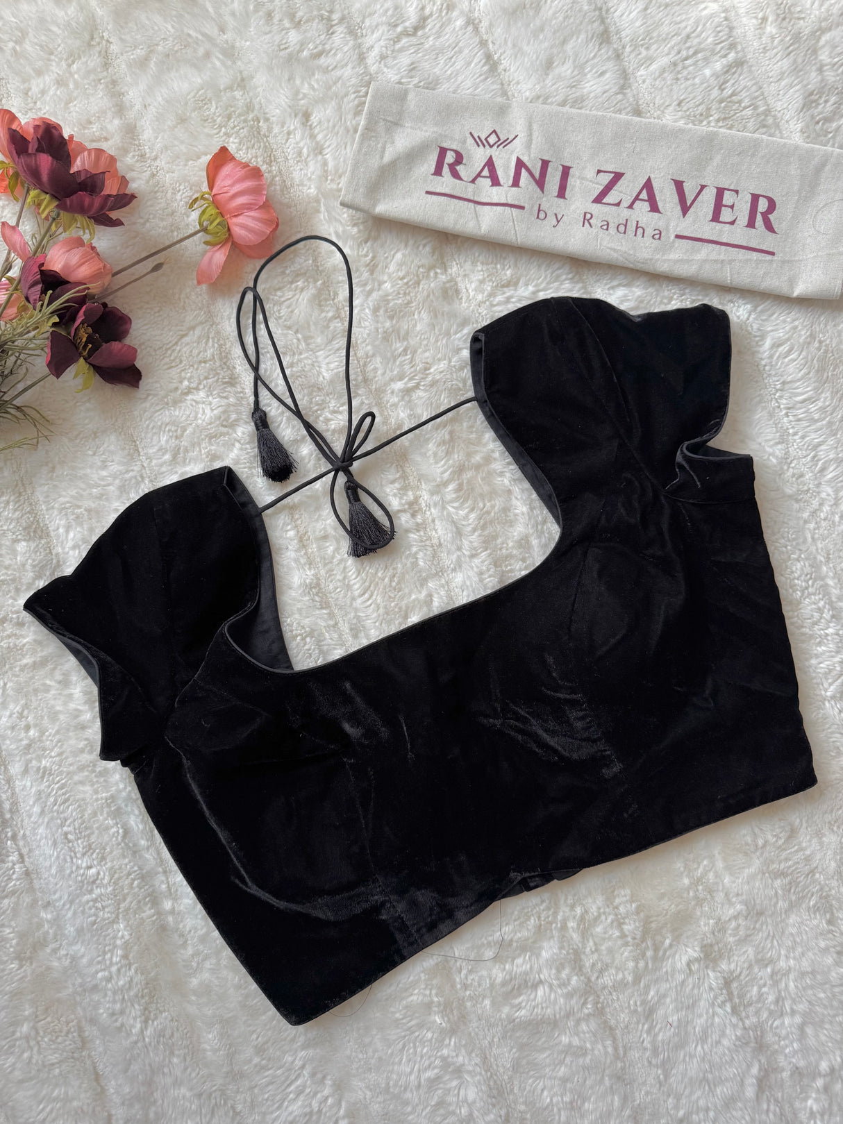 Black Velvet Short Sleeves Blouse 38