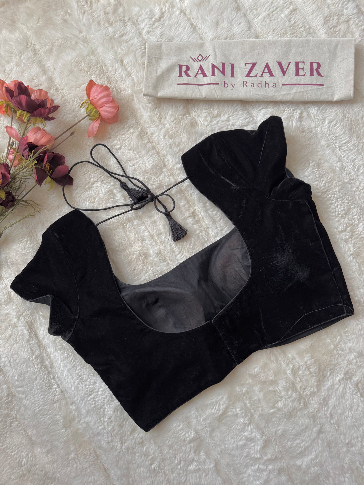 Black Velvet Short Sleeves Blouse 38