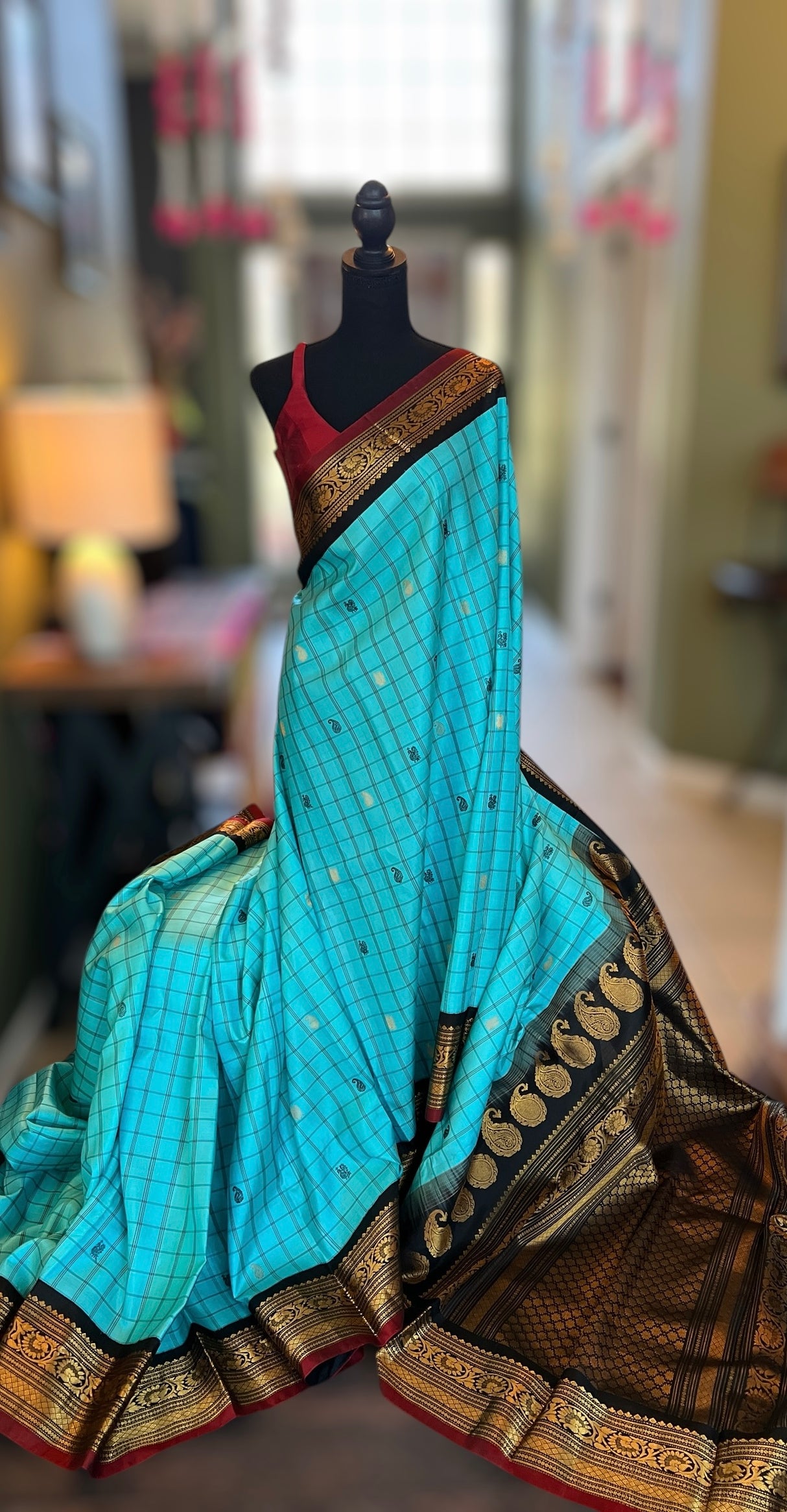 Electric Blue with Black combo Gadwal Handloom Pure Silk