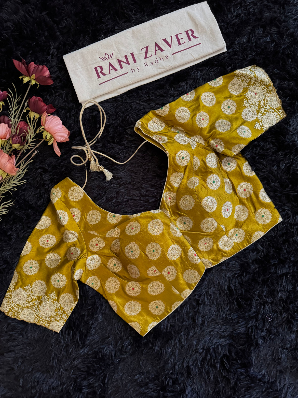 Citrine Organza Wit Pita Embroidery