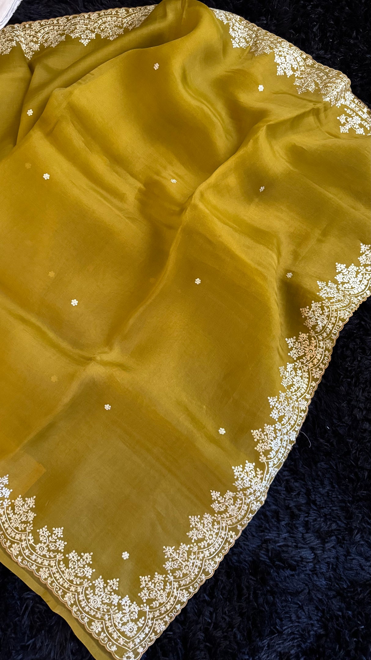 Citrine Organza Wit Pita Embroidery