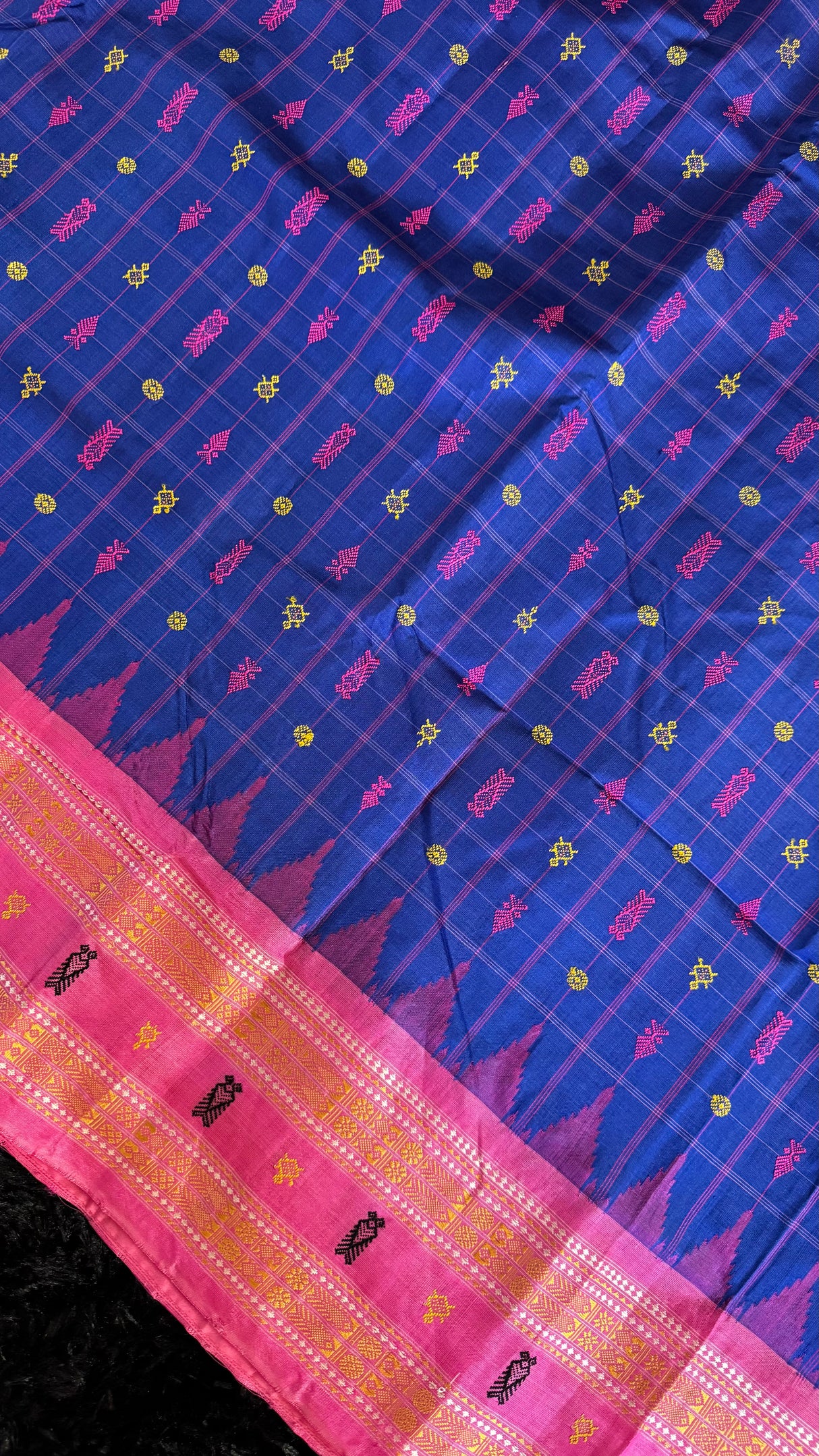 Sambalpuri Double Ikkat Hazaar butti Royal Blue Hot Pink