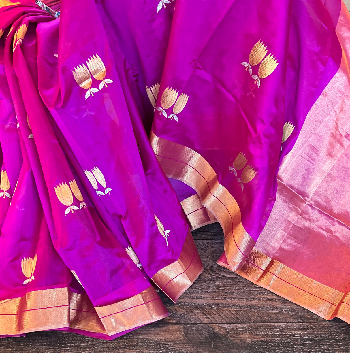 Magenta Exclusive Dohra Butti Chanderi Pattu Silk