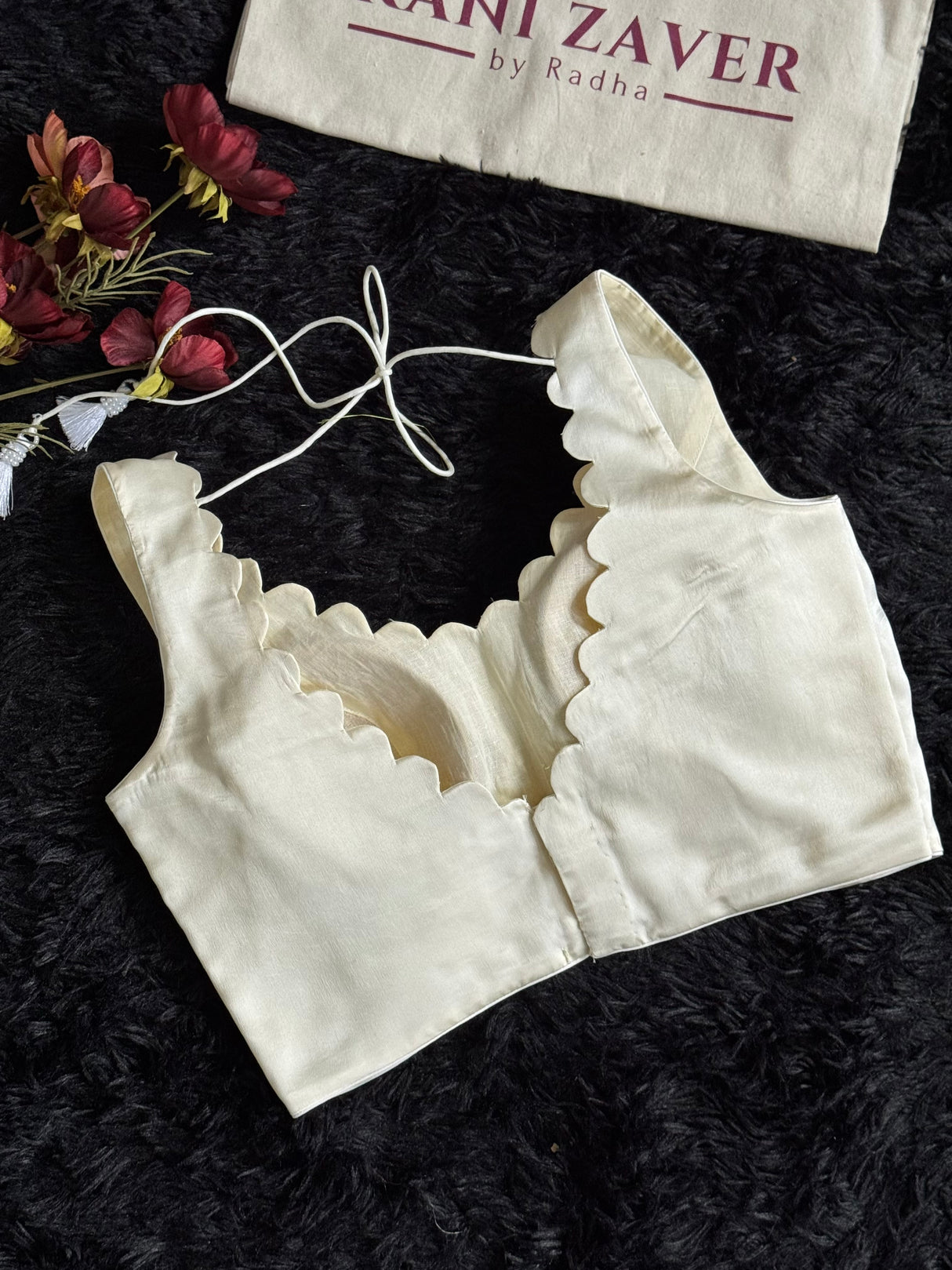 Ivory Satin Sleeveless Scallop V neck Blouse 36