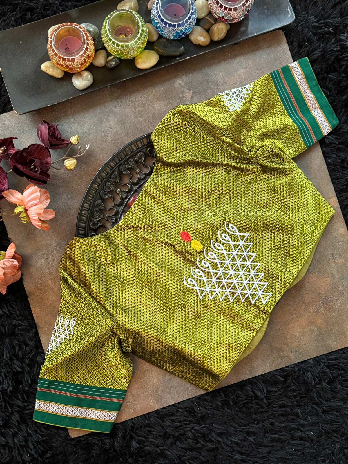 Olive Khun embroidered Blouse 38