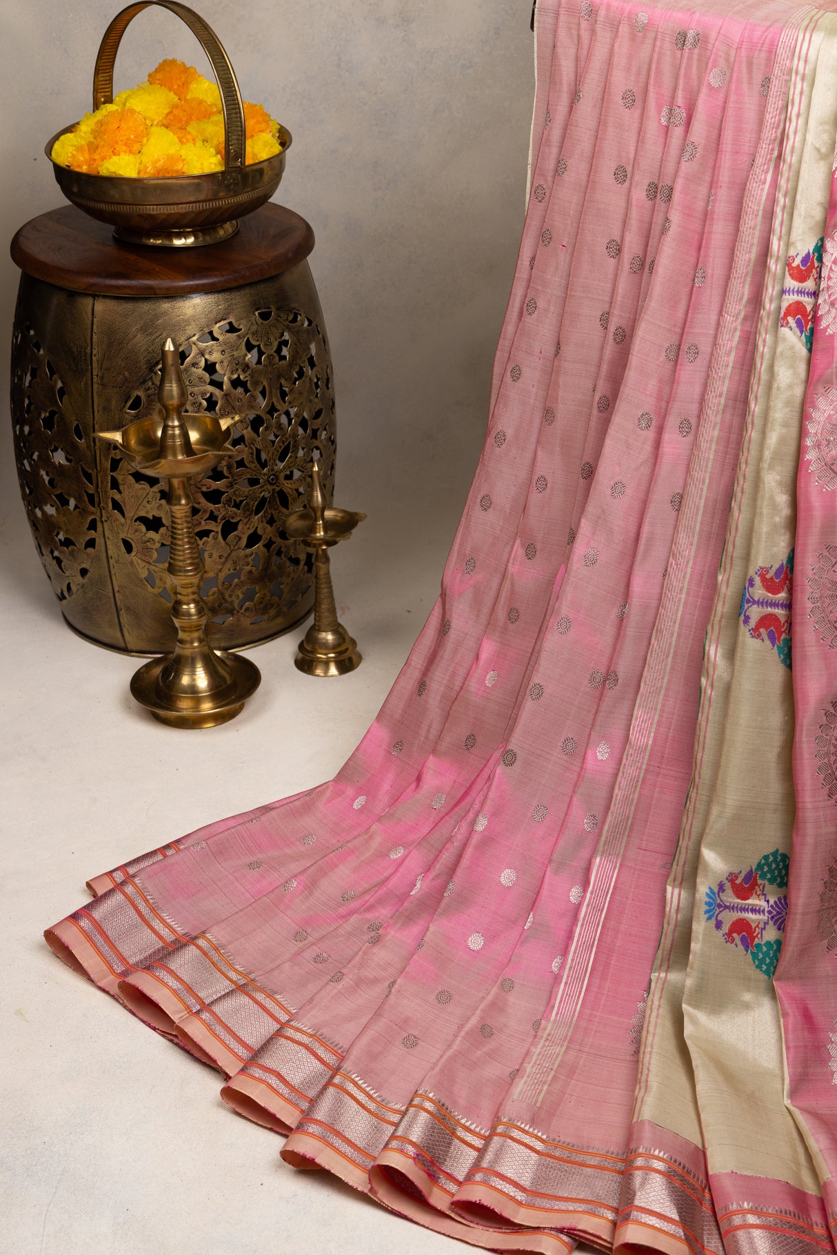 Maharani Kalanjali Pastel shade (baby pink) Silver Zari Paithani Handloom Pure Silk AUS