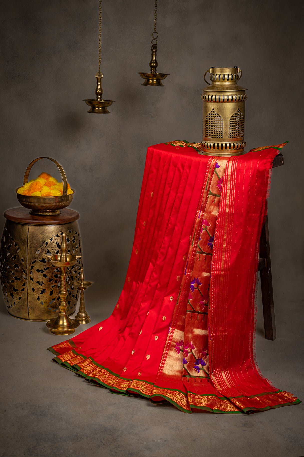 Yeola Paithani Naarali Border Handloom Pure Silk Red