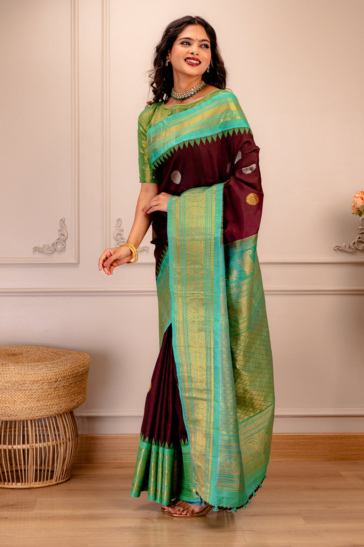 Gadwal Handloom Pure Silk With Pre-Stitched Blouse AUS