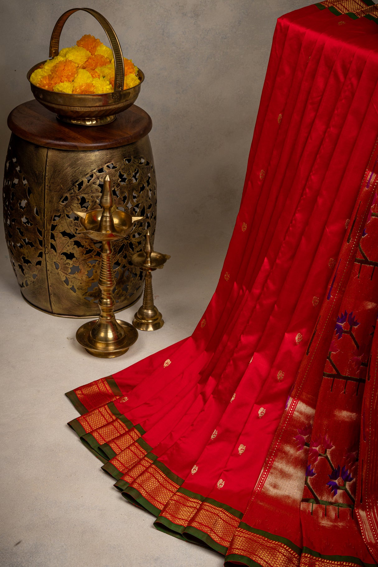 Yeola Paithani Naarali Border Handloom Pure Silk Red