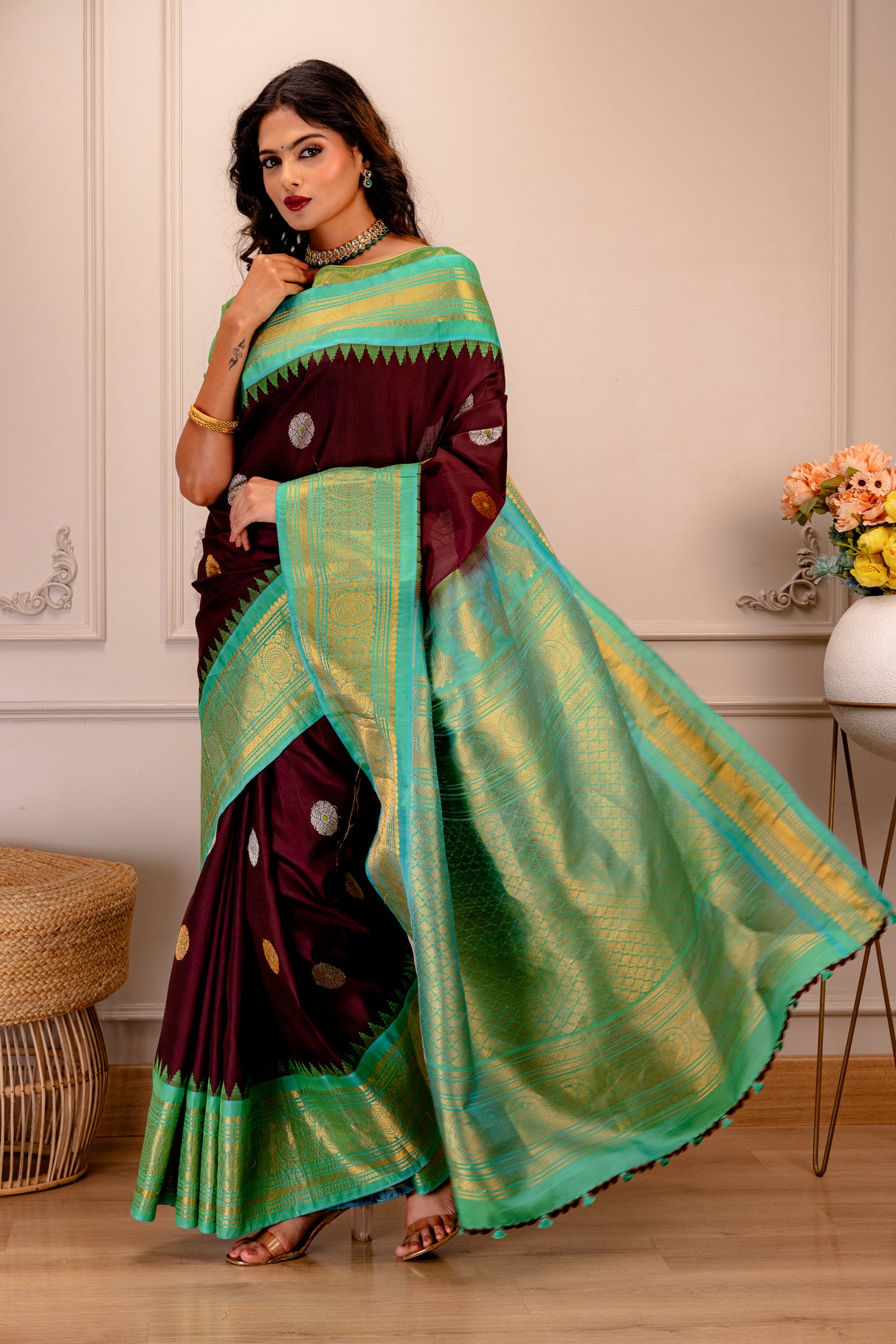 Gadwal Handloom Pure Silk With Pre-Stitched Blouse AUS