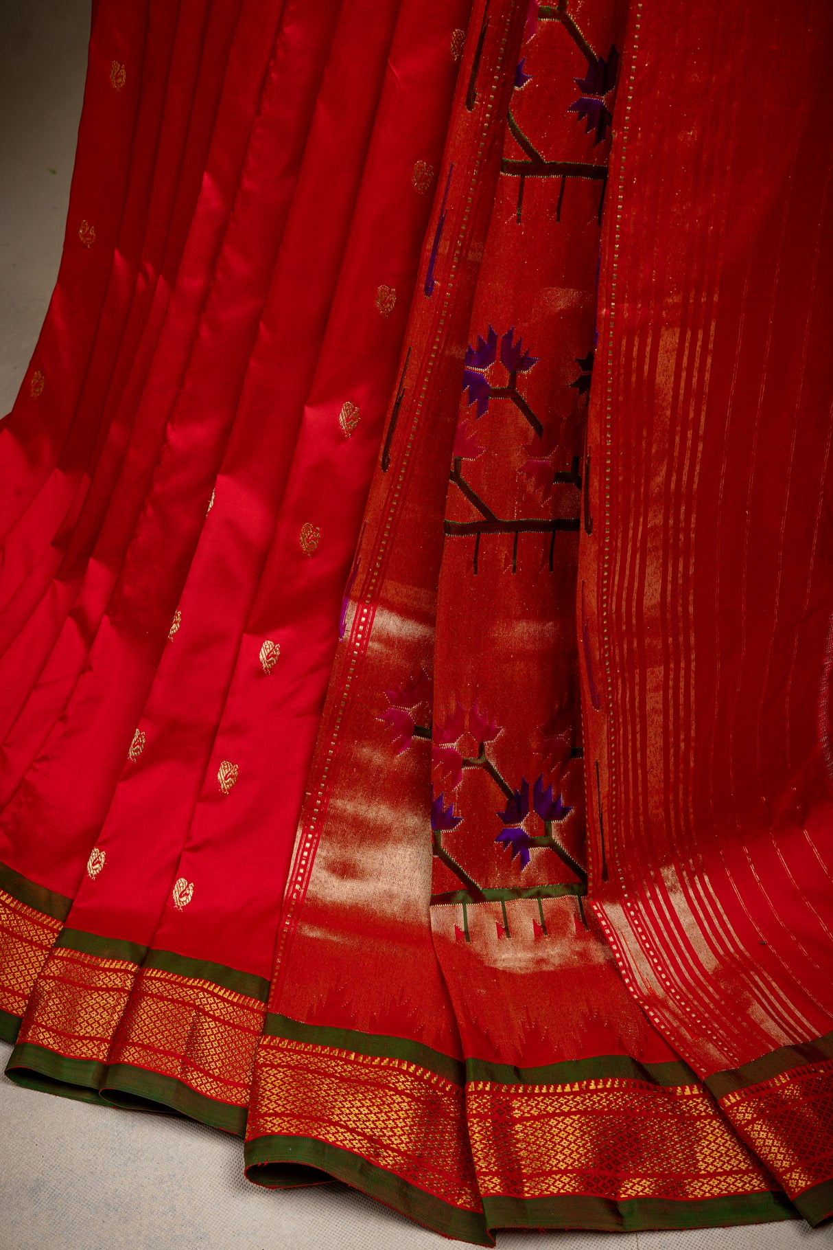 Yeola Paithani Naarali Border Handloom Pure Silk Red