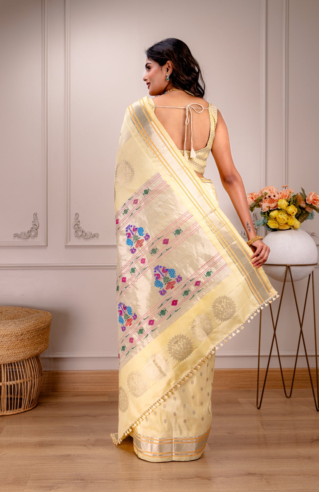 Maharani Kalanjali Pastel shade (custard cream) Silver Zari Paithani Handloom Pure Silk AUS