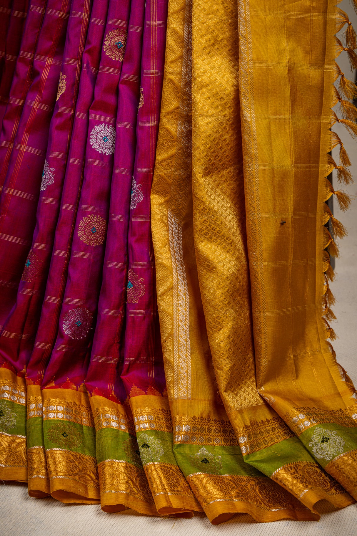 Gadwal handloom Pure Silk saree