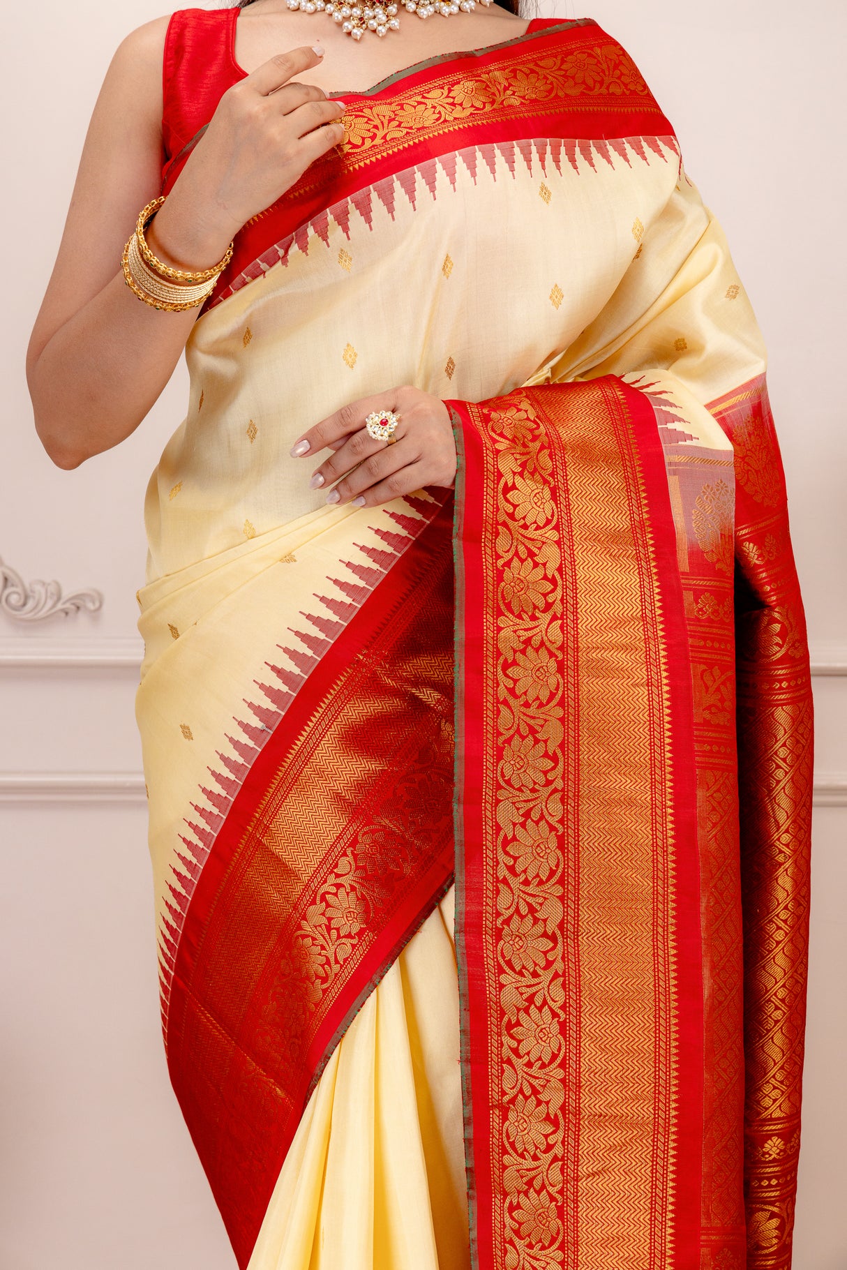 Gadwal Handloom Pure Silk Cream with Red Combo Pre-Stitched Blouse AUS