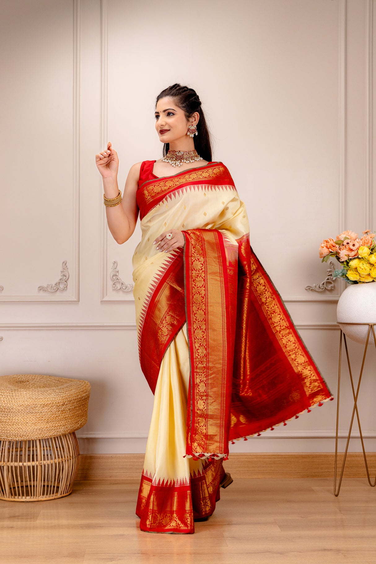 Gadwal Handloom Pure Silk Cream with Red Combo Pre-Stitched Blouse AUS