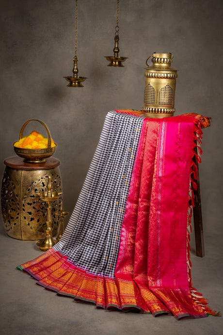 Gadwal handloom Pure Silk