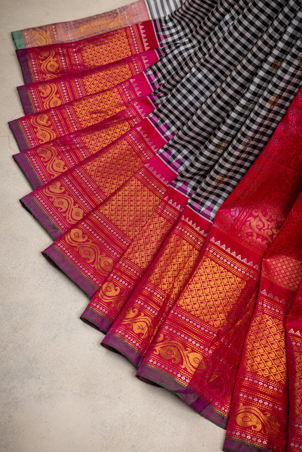 Gadwal handloom Pure Silk