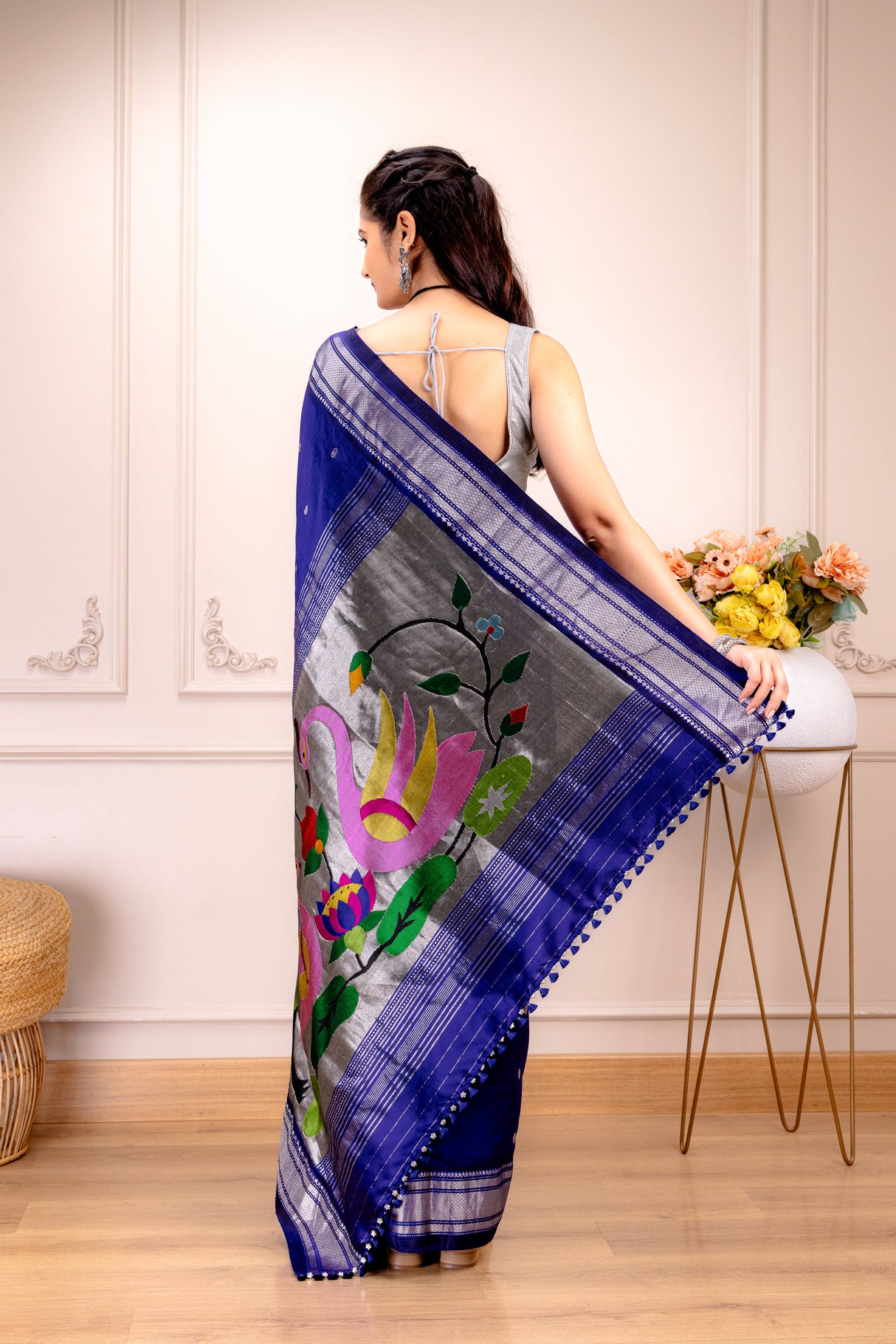 Yeola Paithani Naarali Border Silver Zari Handloom Pure Silk with Pre-Stitched Blouse AUS