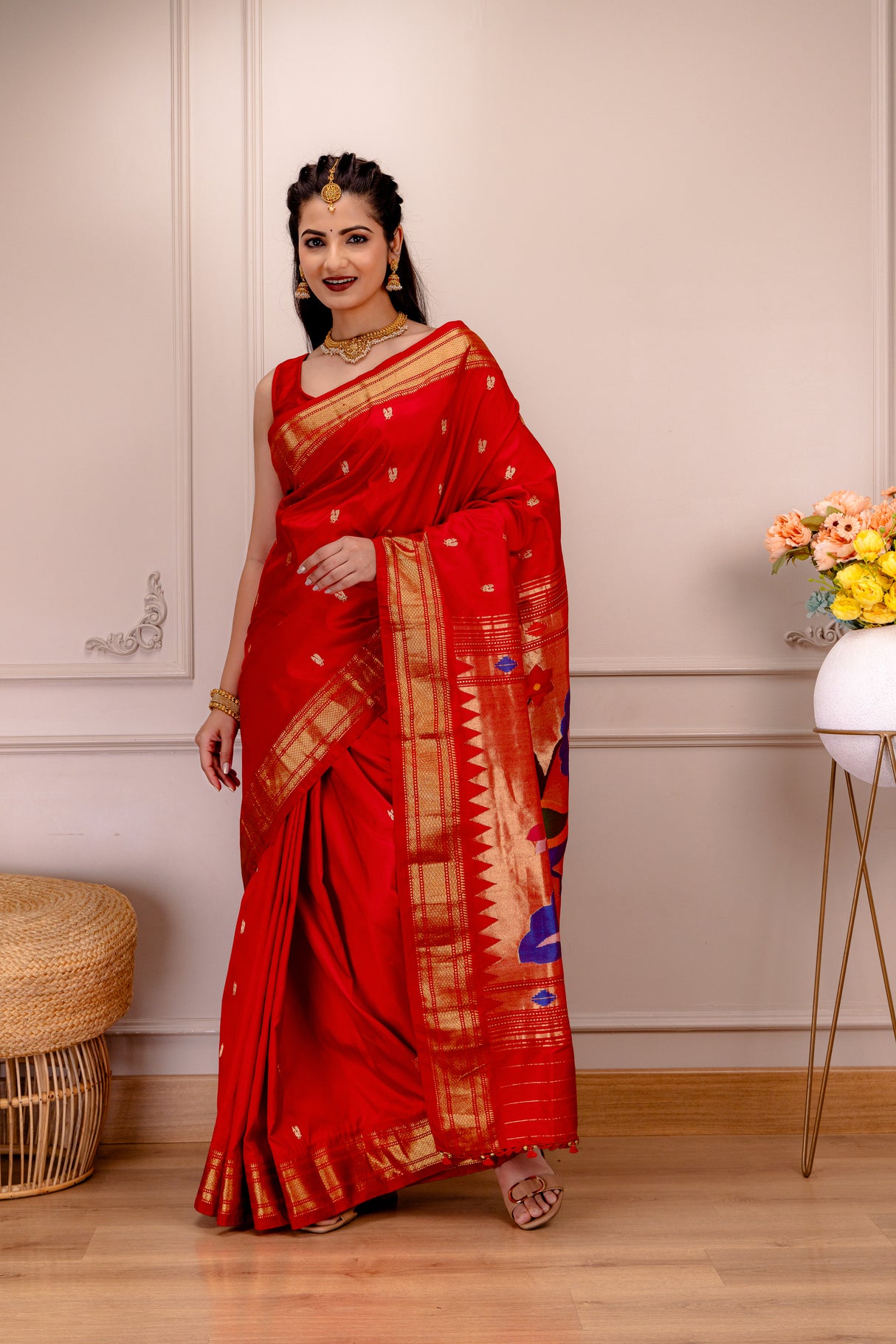 Yeola Paithani Naarali Border Handloom Pure Silk Red AUS