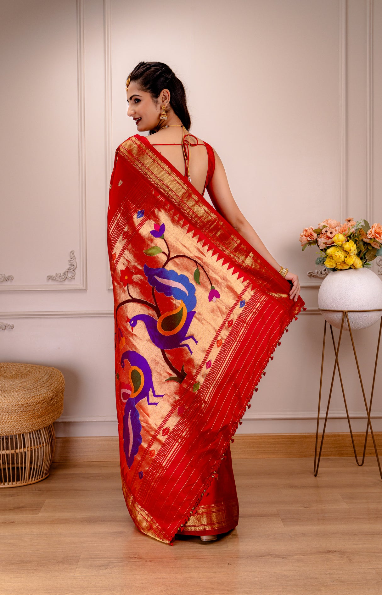 Yeola Paithani Naarali Border Handloom Pure Silk Red AUS