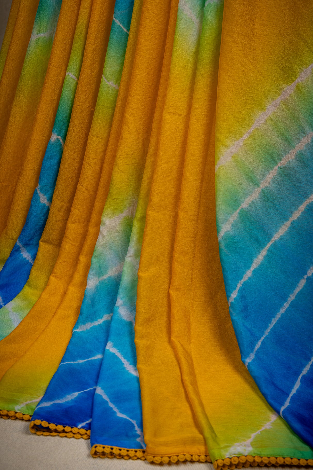 Leheriya pattern Shibori Tye and Dye multi color on Chiffon with Stitched Blouse 