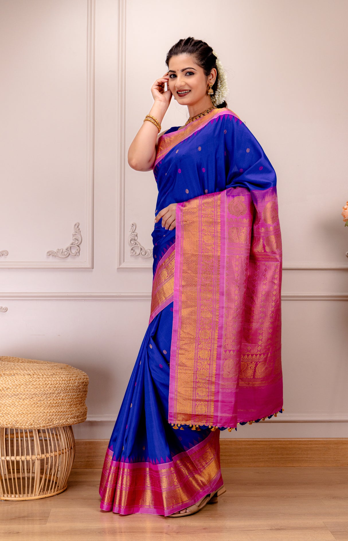 Gadwal Handloom Pure Silk With Pre-Stitched Blouse AUS