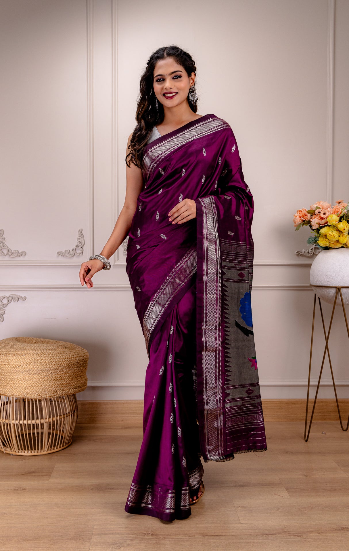 Yeola Paithani Naarali Border Silver Zari Handloom Pure Silk With Pre-Stitched Blouse AUS