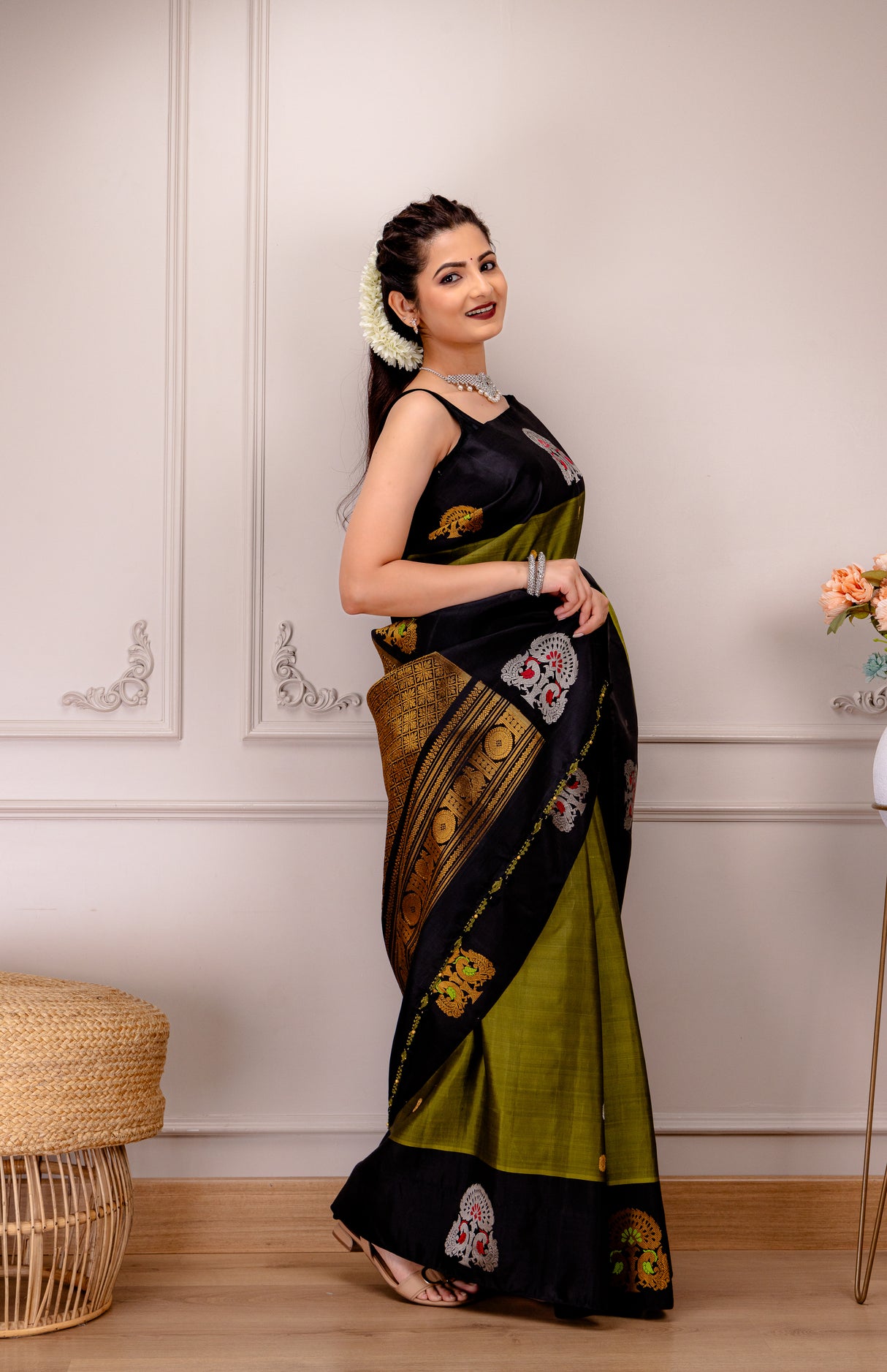 Gadwal Handloom Pure Silk in a contemporary style With Stitched Blouse AUS