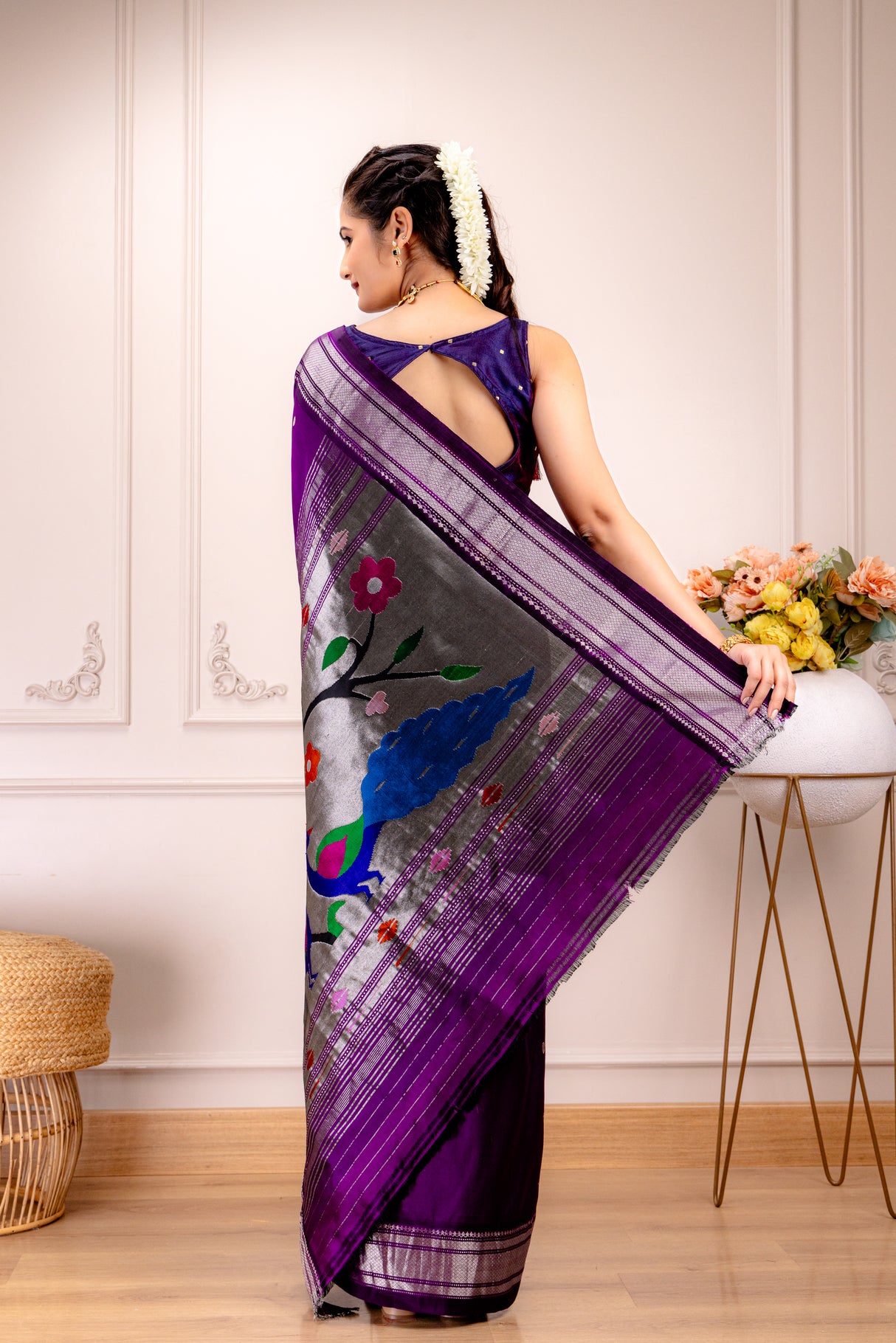 Yeola Paithani Naarali Border Silver Zari Handloom Pure Silk With Pre-Stitched Blouse AUS