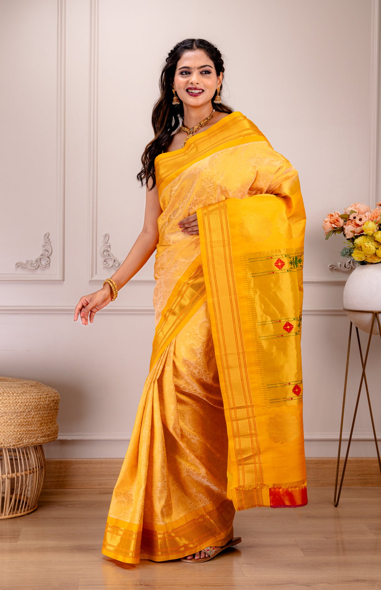 Brocade  Maharani Paithani Handloom Pure silk AUS