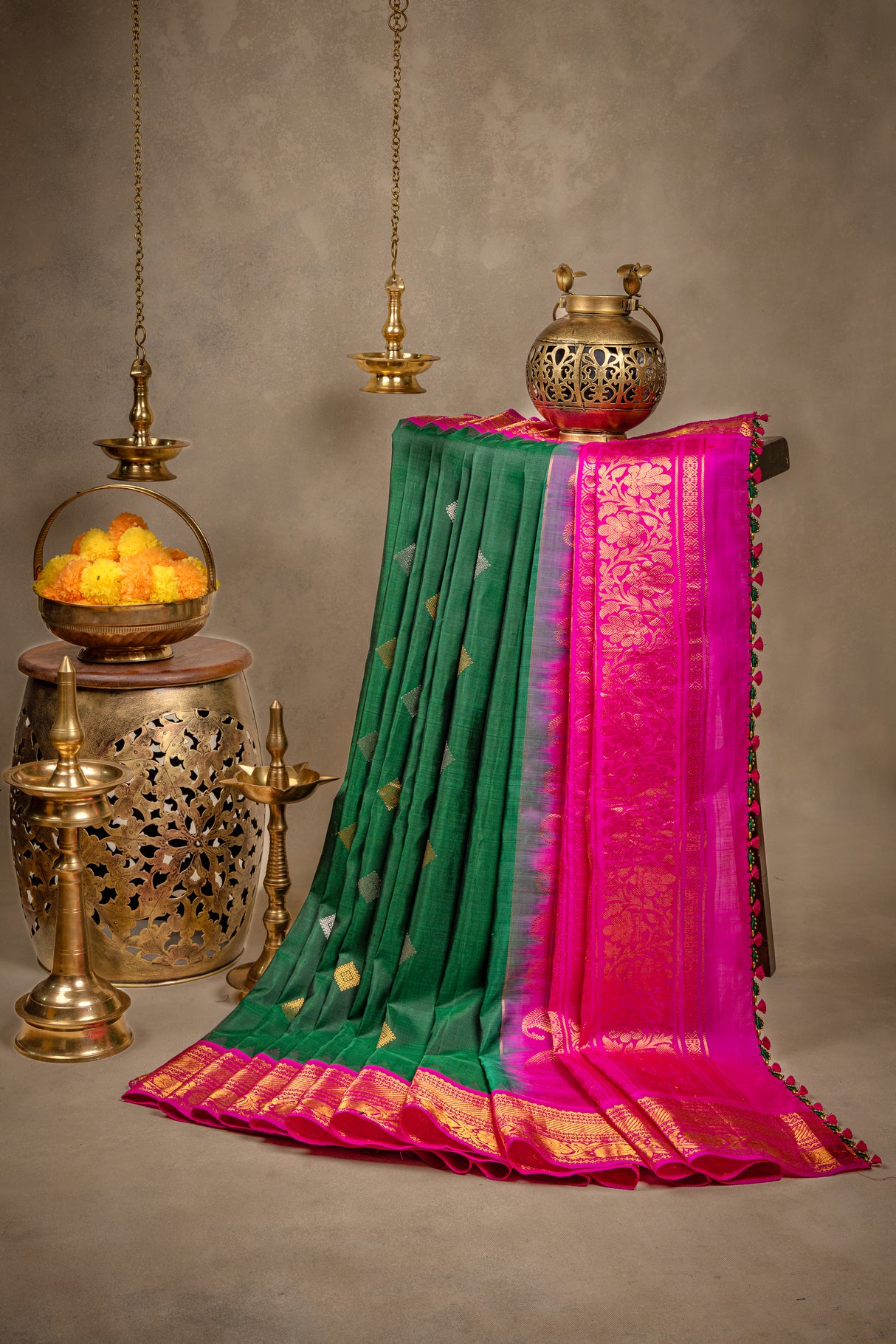 Gadwal handloom Pure Silk Green Hot Pink 