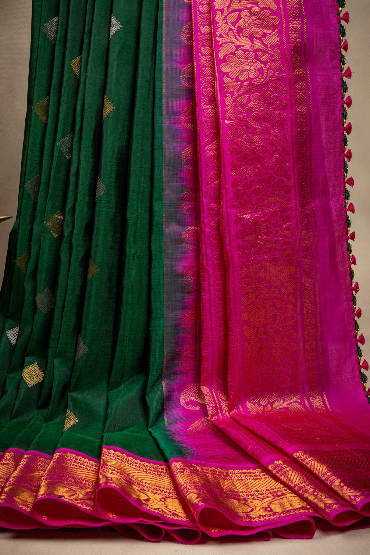 Gadwal handloom Pure Silk Green Hot Pink 