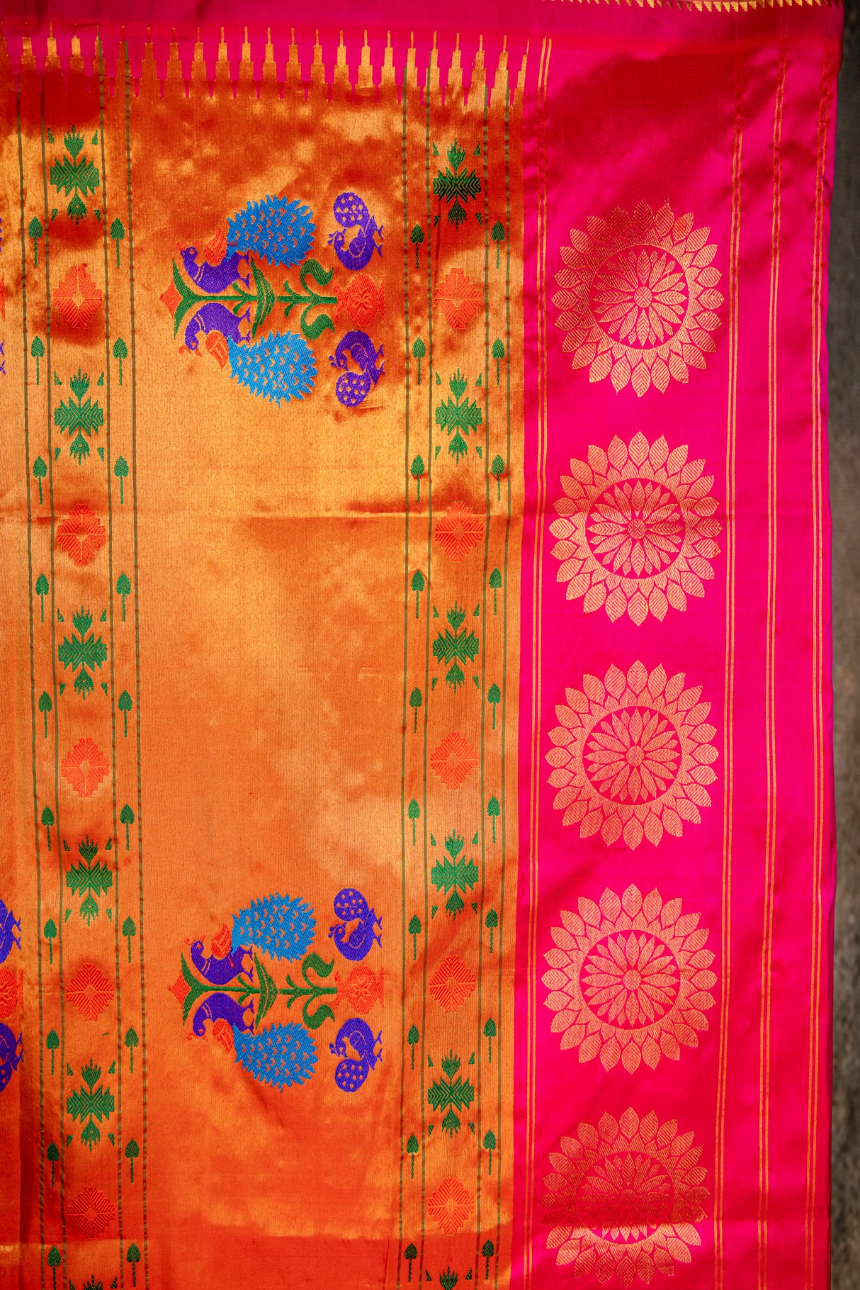 Maharani Paithani Handloom Kadiyal Pure Silk BLR